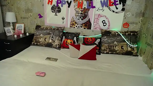 Unusual_G Chat XXX live