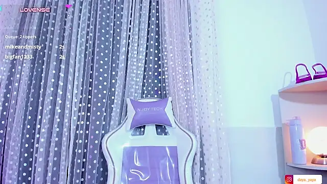Živý XXX chat pinky__bunny