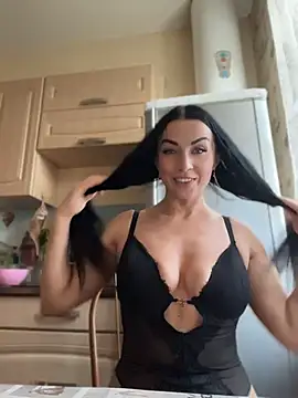 CrazzyChicks Live XXX-Chat