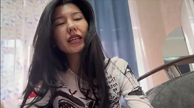 sunarinsunのライブXXXチャット