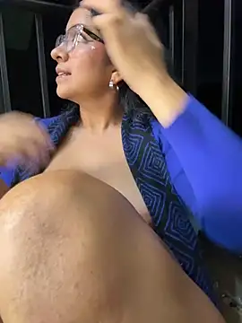Czat XXX na żywo – Gia_cutee