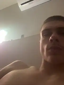 DaddySevenS' Live XXX Chat