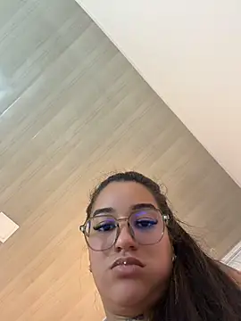 Онлайн чат XXX Little_Gaby_