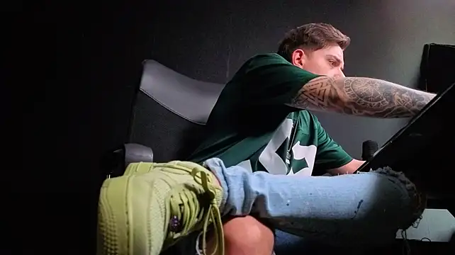 FelixStarkk Live XXX-chat