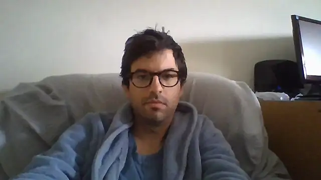 Chat +18 de RikCum4u ao vivo