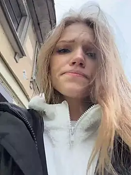 StreetSquirt's Live XXX Chat