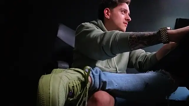 FelixStarkk live XXX chat