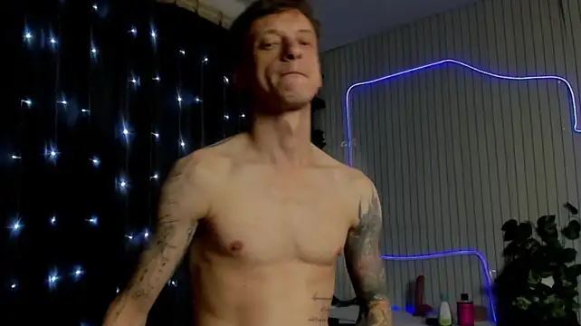 Živý XXX chat James2Inked