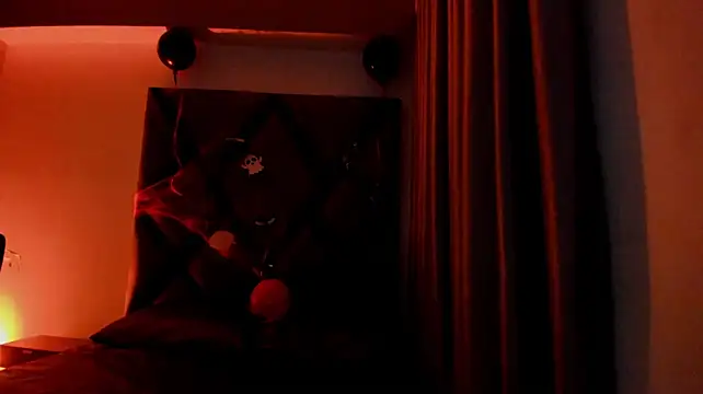 Ithan_Hott 即時 XXX 聊天