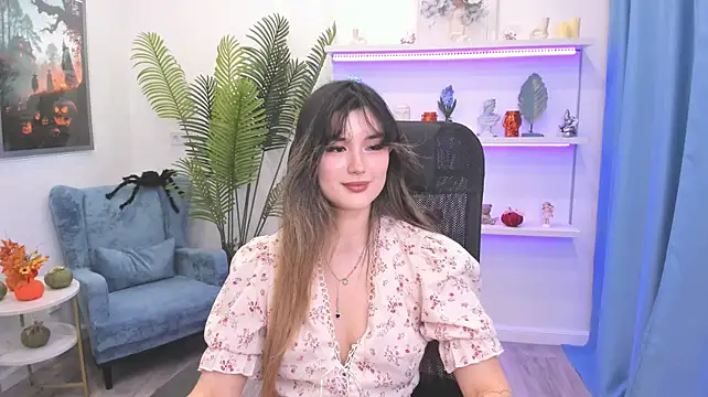 AnneTLi's Live XXX Chat