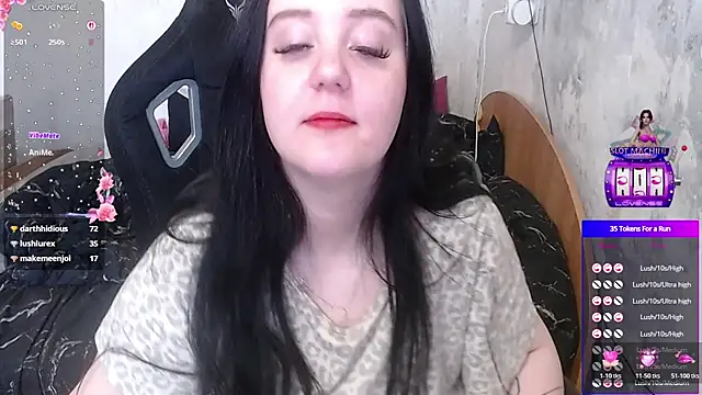 your_8a8y's Live XXX Chat