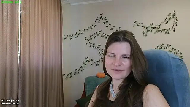 Mirabelle_Velvet: онлайн-секс-чат