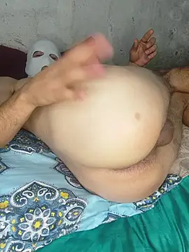 Bigass21big Adlı Modelin Canlı XXX Sohbeti