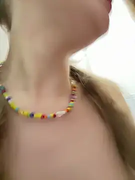 bambi_luのライブXXXチャット
