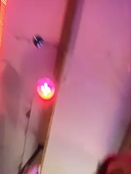 Pearl-of-dallas' Live XXX Chat