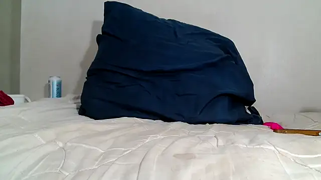 Chat +18 de KinkyJXxX ao vivo