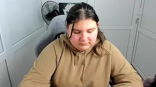 PhoenixFly Live XXX Chat