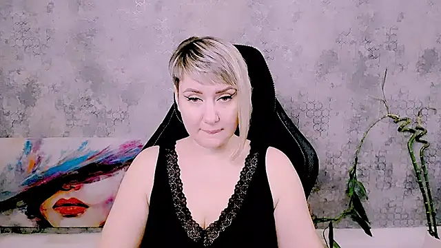Chat +18 de Djullia ao vivo