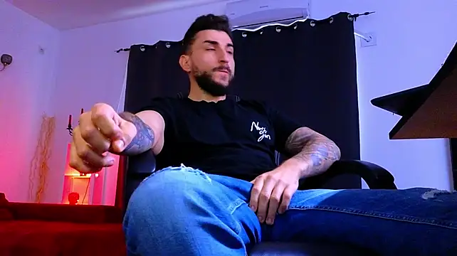 Živý XXX chat MightyAaron66