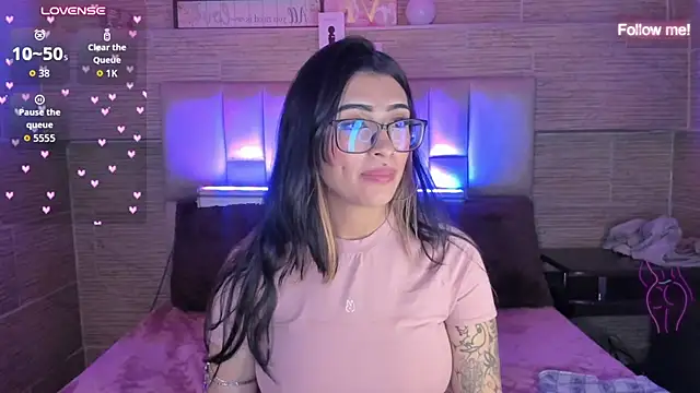 mia_devine_ Live XXX-Chat