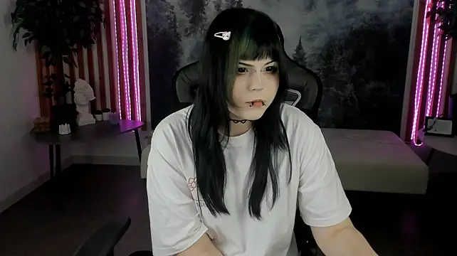 Yuvelli Live XXX-chat