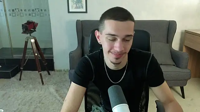 Chat +18 de KaydenDrew ao vivo