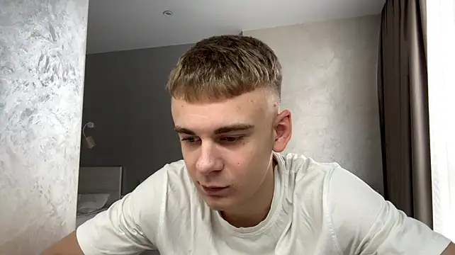 Вебкам-шоу SoloFury