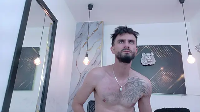 KingOfTemptation Adlı Modelin Canlı XXX Sohbeti