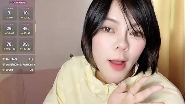 Linda-LL's Live XXX Chat