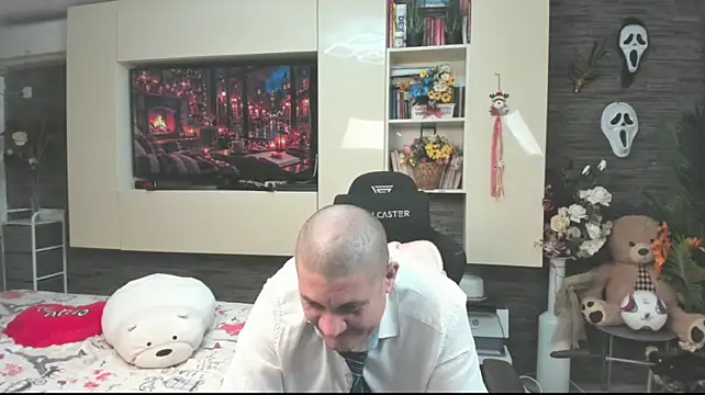 SpartacusDaddy48 Adlı Modelin Canlı XXX Sohbeti