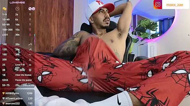 Chat XXX en directo de Latinmoster_boss