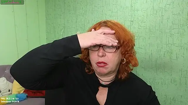 XXX chat uživo modela Fara_Flutte