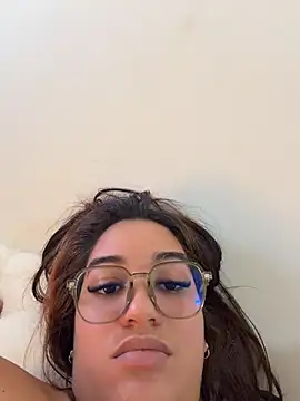 Little_Gaby_'s Live XXX Chat