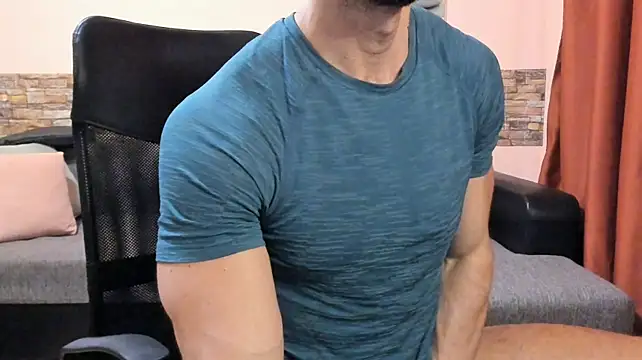 Chatroom XXX en direct de HotHunkTrainer