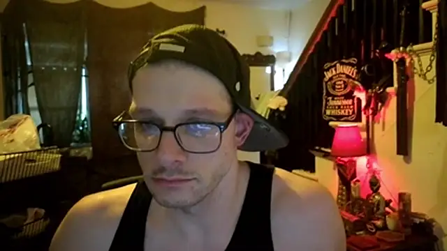הופעת וובקאם של MasterDaddyCool