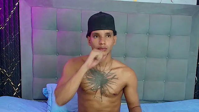 kai_storm77 Adlı Modelin Canlı XXX Sohbeti