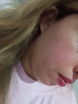 Beerrry Adlı Modelin Canlı XXX Sohbeti