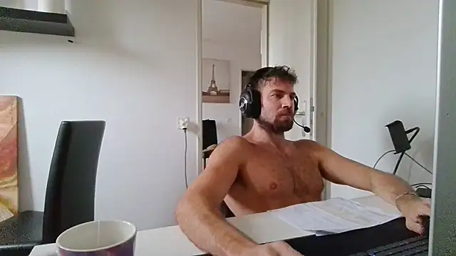 alpha-hunk Chat XXX live