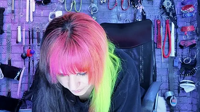 PANDORANEZZ Live XXX-Chat
