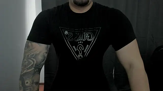 TonyWinston live XXX chat