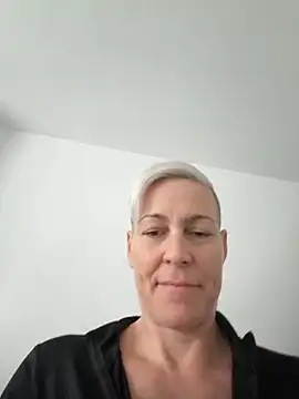 Czat XXX na żywo – DarleenHot