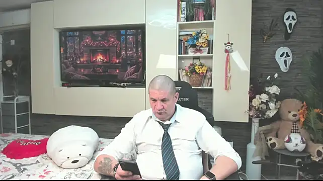 SpartacusDaddy48 Chat XXX live