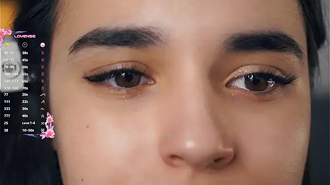 CourtneyBasbas – Naživo XXX chat
