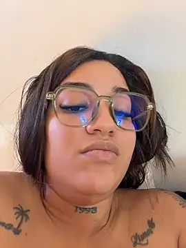 XXX chat uživo modela Little_Gaby_