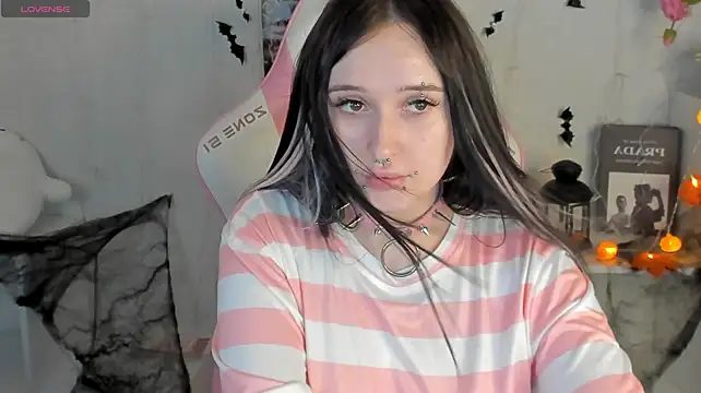 Emma-Blissa Live XXX-Chat