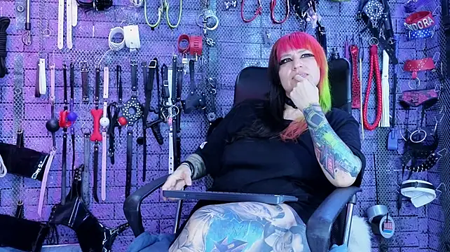 Czat XXX na żywo – PANDORANEZZ