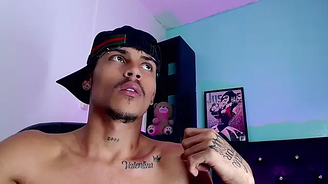 Angel_foxc13のライブXXXチャット