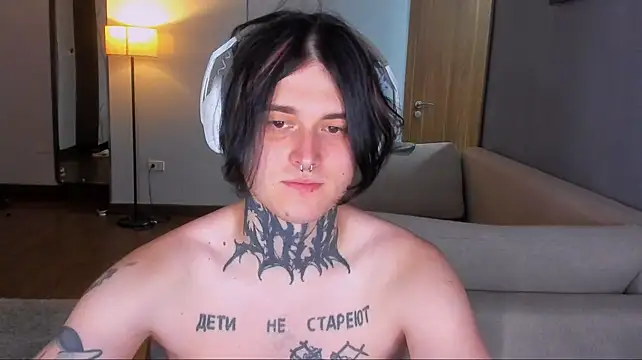 Chatroom XXX en direct de _torfin_