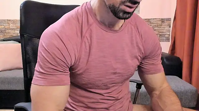 HotHunkTrainer webcam show