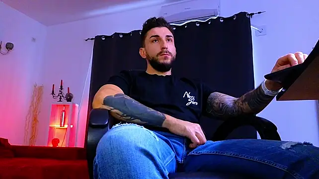 Živý XXX chat MightyAaron66